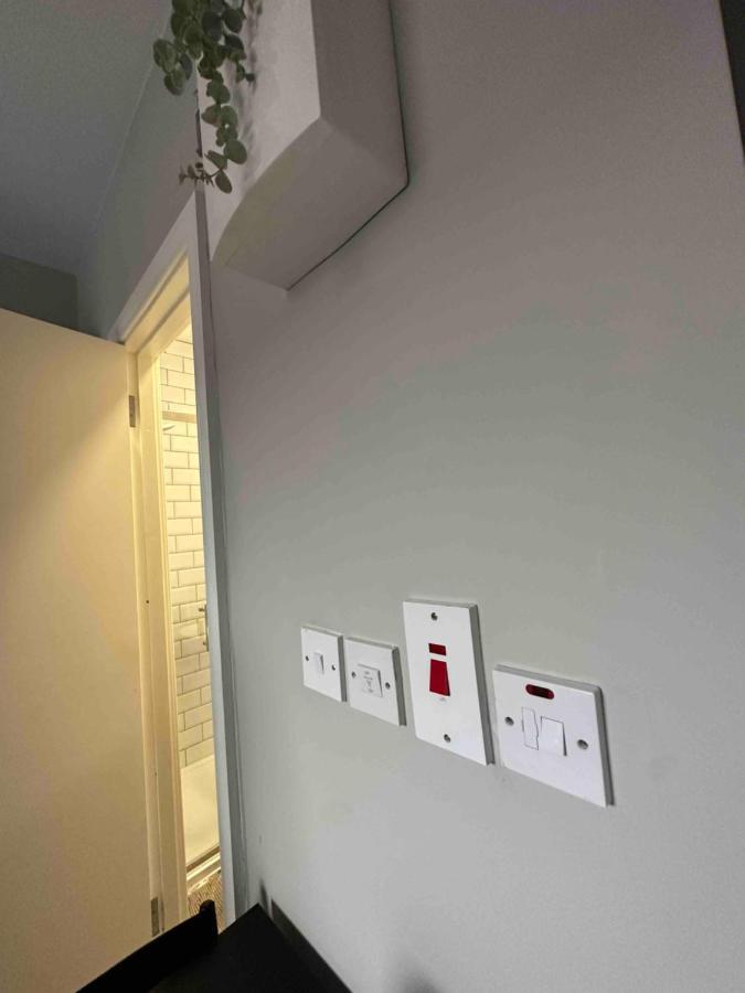 Private Cosy Studio - A1 Location Apartment Dublin Exterior photo